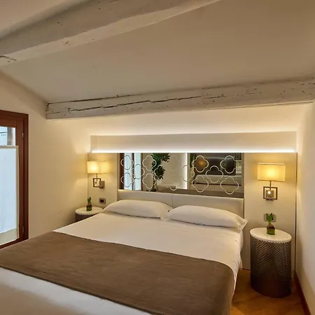 Unahotels Ala Venezia-adults 16 3* 베니스