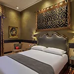 Unahotels Ala Venezia-adults 16
