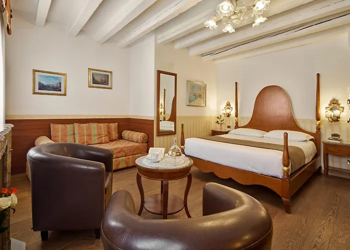 호텔 Unahotels Ala Venezia-adults 16 3*