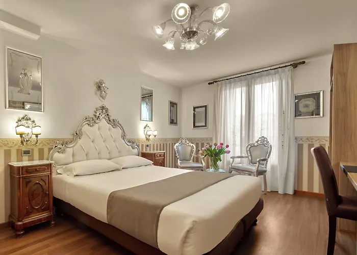 호텔 Unahotels Ala Venezia-adults 16