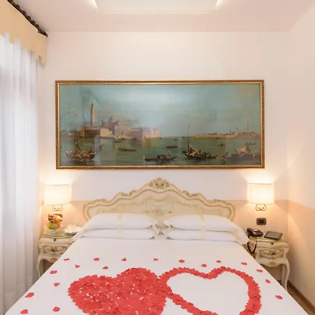 Unahotels Ala Venezia-adults 16 ホテル 3*
