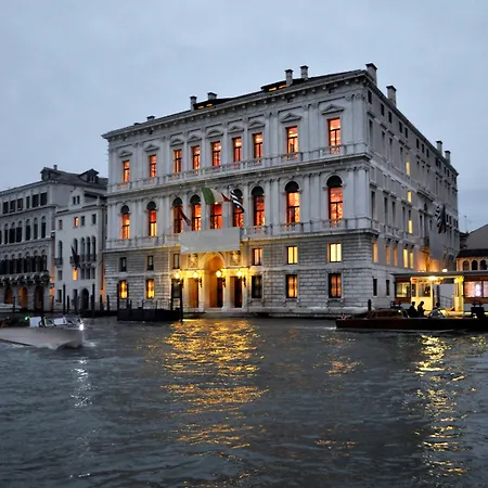 Unahotels Ala Venezia-adults 16 ホテル 3*