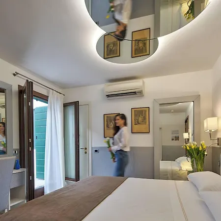 Unahotels Ala Venezia-adults 16 3* Venetië