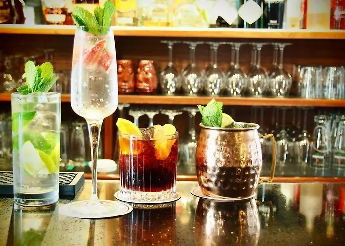 Unahotels Ala Venezia-adults 16