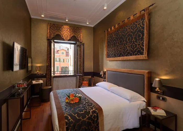 ホテル Unahotels Ala Venezia-adults 16 3*