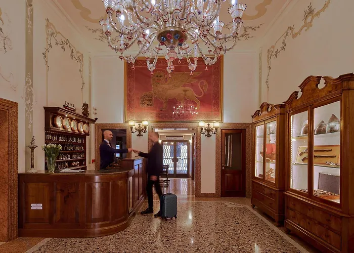 Unahotels Ala Venezia-adults 16