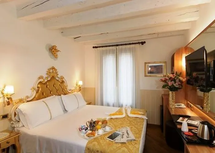 ホテル Unahotels Ala Venezia-adults 16