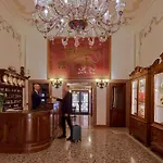 Unahotels Ala Venezia-adults 16