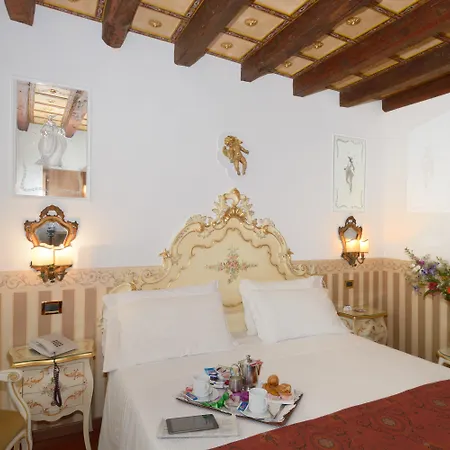 Hotell Unahotels Ala Venezia-adults 16