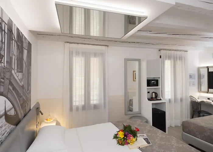 Unahotels Ala Venezia-adults 16 Hotell